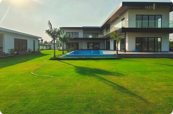 Farmhouse in Dera mandi, South delhi