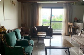 4 BHK FLOOR FOR SALE IN DLF PHASE 3