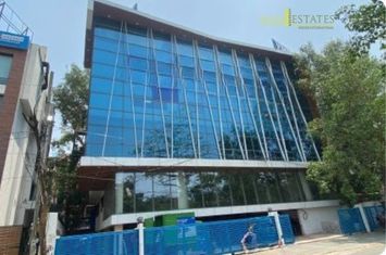Office space in lajpat nagar